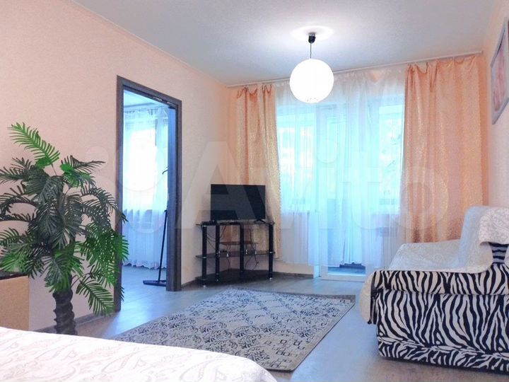 2-к. квартира, 45 м², 3 кровати
