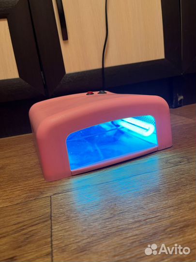 Продам лампу для маникюра