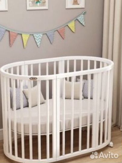Овальная кроватка для новорожденных