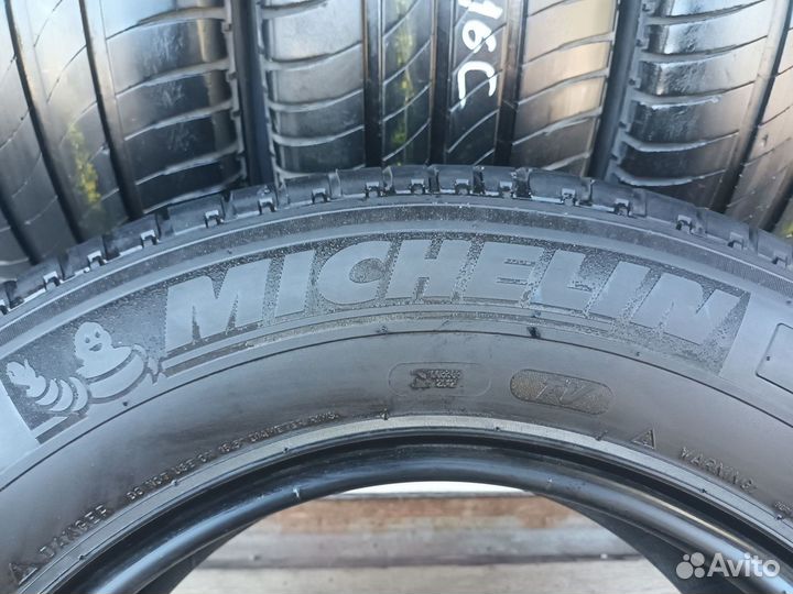 Michelin Agilis 235/65 R16C 115R