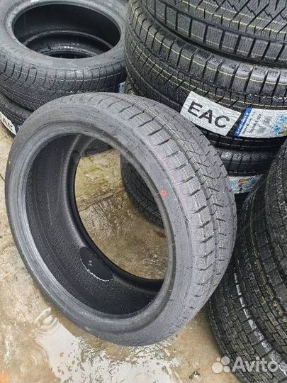 Triangle PL02 225/40 R18