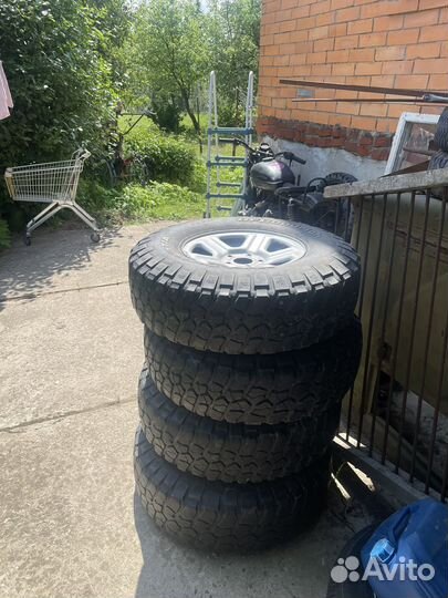 BF Goodrich MT 255/85 16