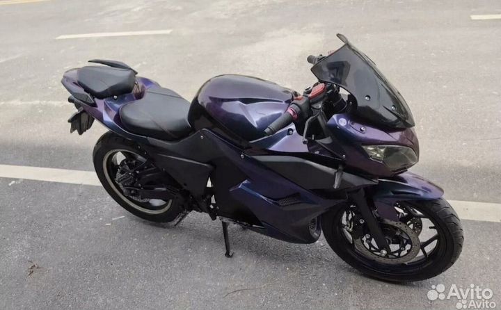 Электромотоцикл Yamaha R3