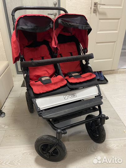 Коляска для двойни