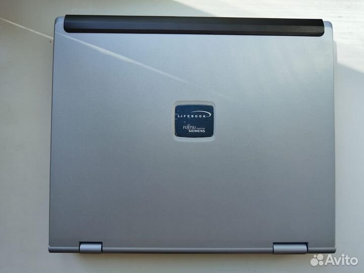 Ноутбук Fujitsu-Siemens Lifebook C1110