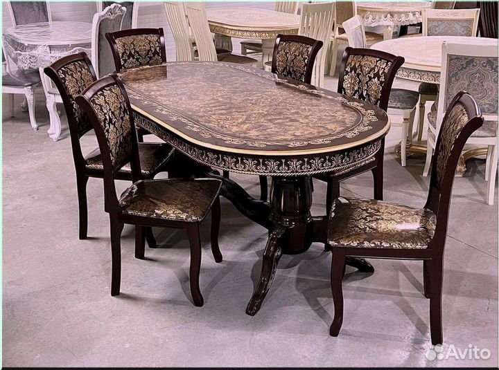 Кухонный стол