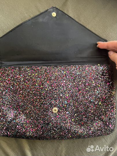 Блестящий клатч hm