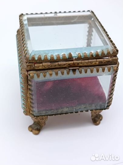 Старая шкатулка латунь стекло бархат