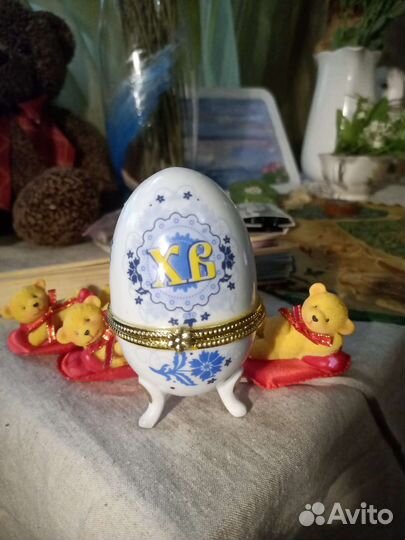 Шкатулочки, фигурки, веера