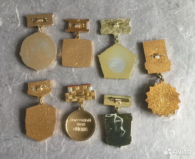 Нагрудные знаки СССР