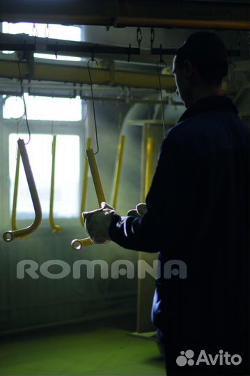 Подсобный рабочий на окраску