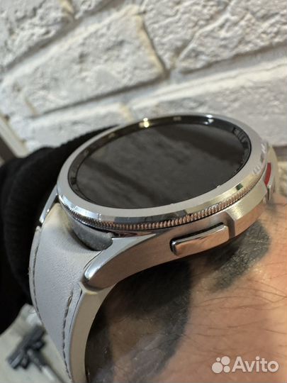 Samsung Galaxy watch шесть classic 47 мм