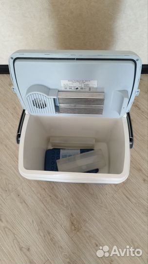 Автомобильный холодильник Ezetil e25