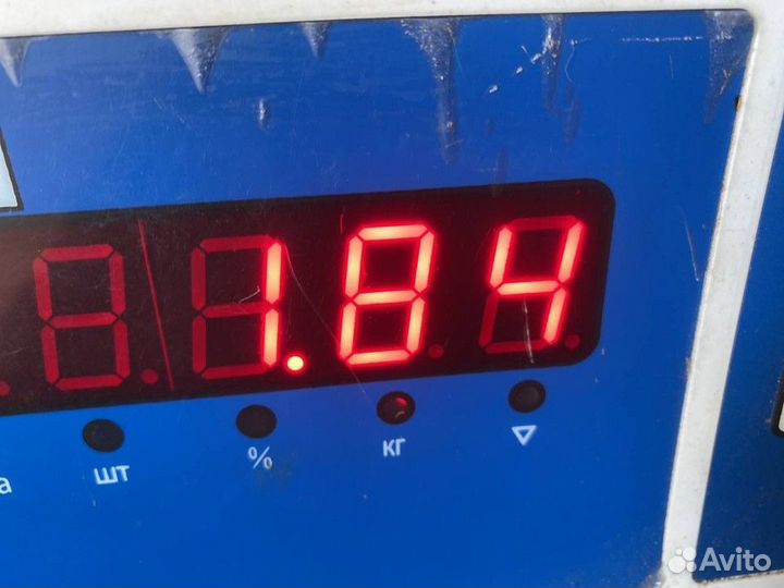 Стекло двери задней правой Toyota Avensis