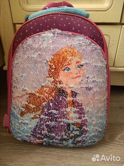 Школьный рюкзак