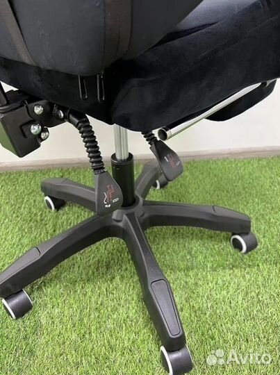 Компьютерное кресло офисное с функцией массажа