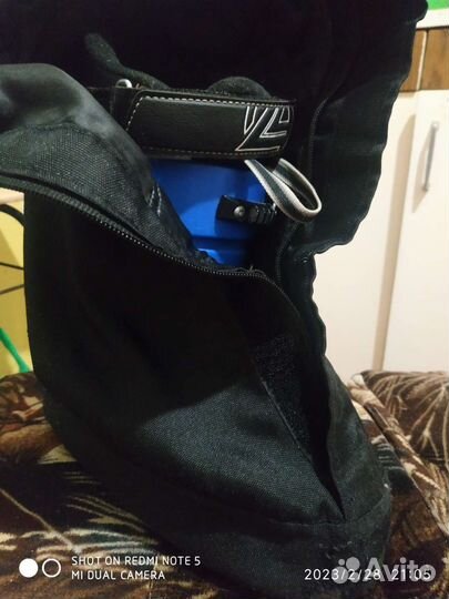 Горнолыжные ботинки детские 21.5 Lange