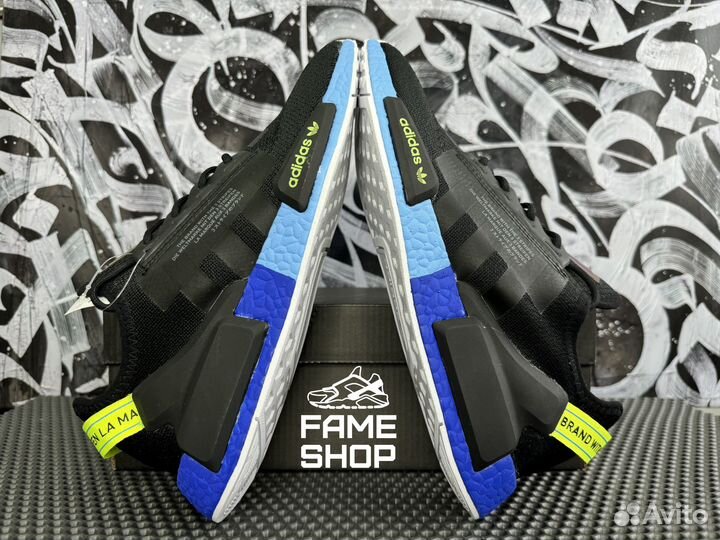 Кроссовки Adidas NMD R1 V2