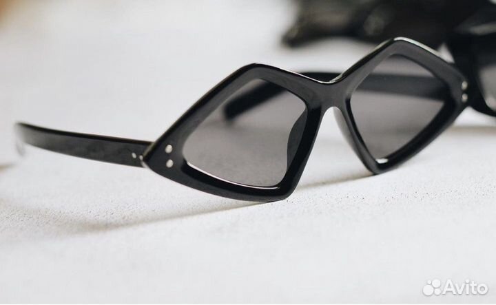 Черные очки новые