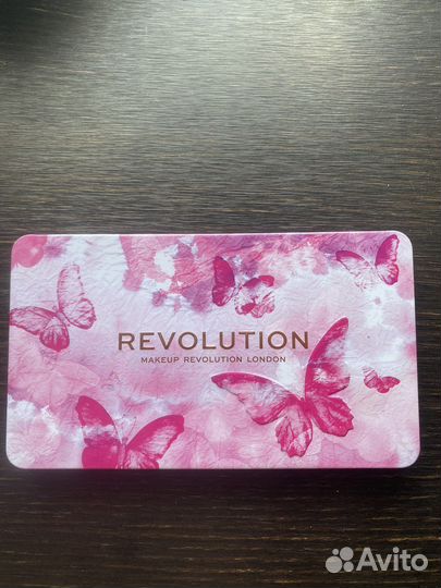 Пастельная палетка теней revolution