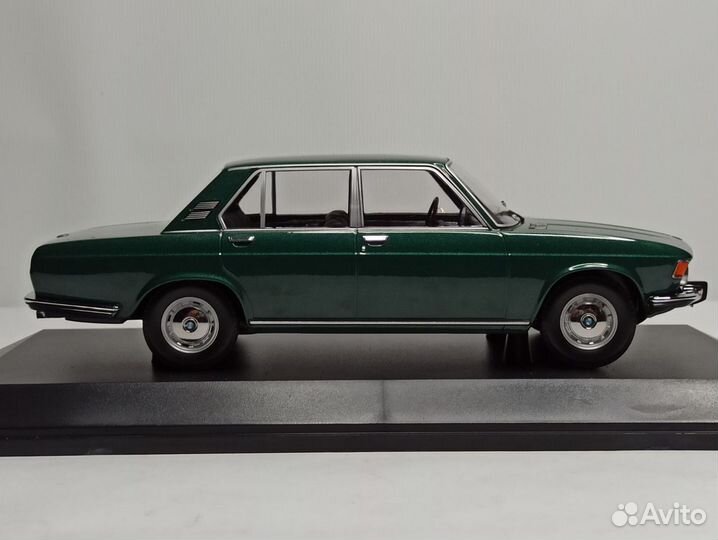 Bmw 2500 - 1968 Green 1:18 Minichamps