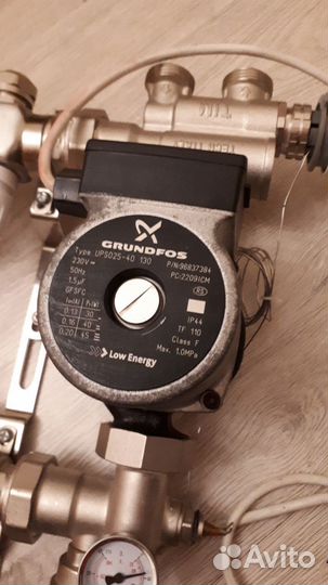 Смесительный узел для теплого пола на 8 контуров