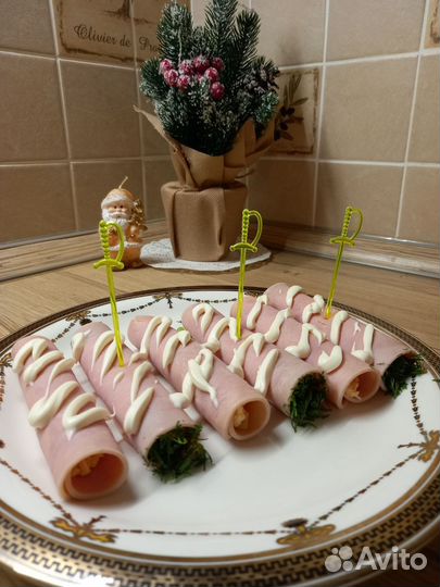 Салаты / Закуски / Кутабы/ Осетинские пироги