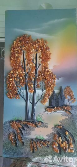 Картина из янтаря