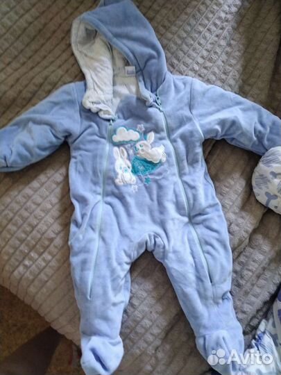 Продам детские вещи