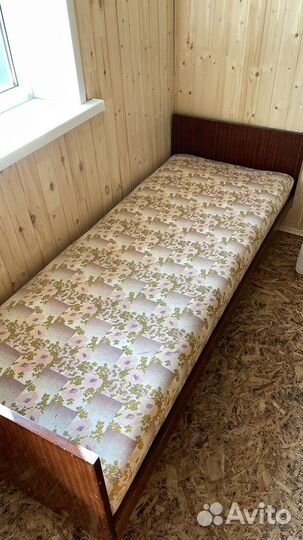 Кровать на дачу