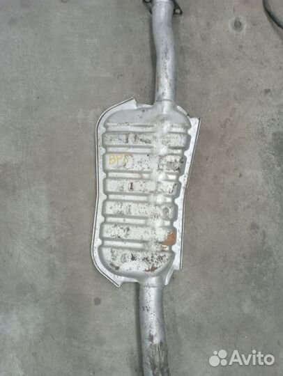 Средняя часть глушителя Субару Аутбек