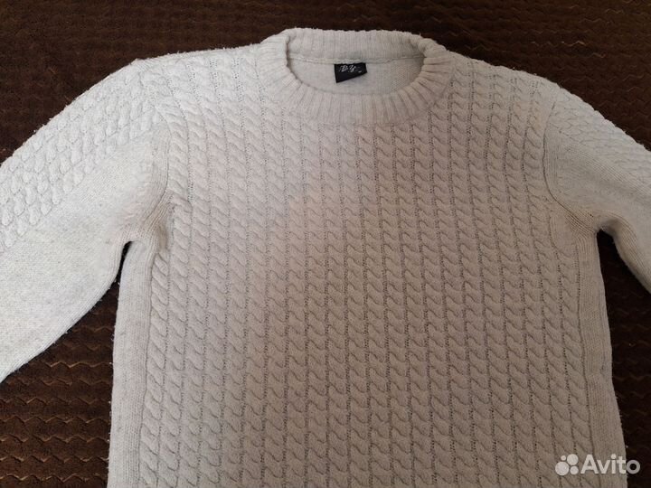 Свитер