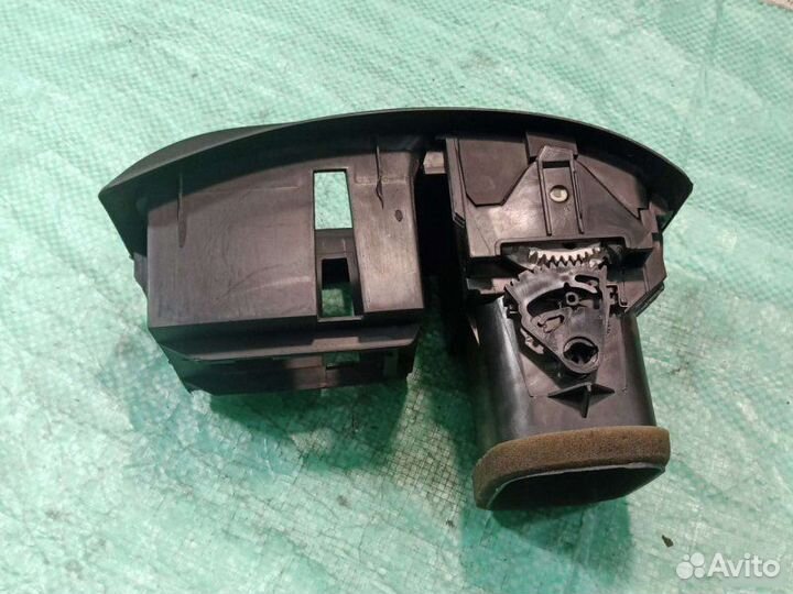 Дефлектор воздушный Opel Astra G хетчбек 1.6I 1998