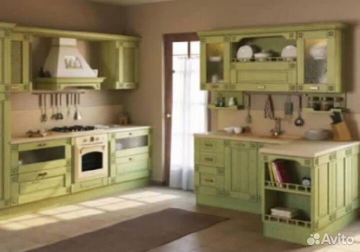 Кухонный гарнитур зеленый в стиле прованс