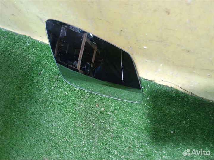 Стекло зеркала правое BMW X2 F39 2017