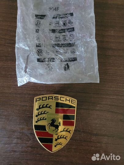 Значок porsche 7L5853600A