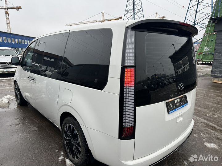 Hyundai Staria 2.2 AT, 2022, 31 497 км