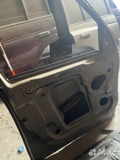 Дверь передняя левая range rover sport 2011