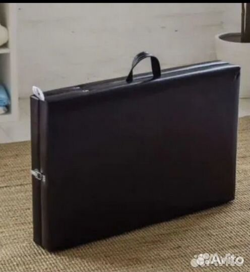 Косметологическая кушетка. И отдам материалы