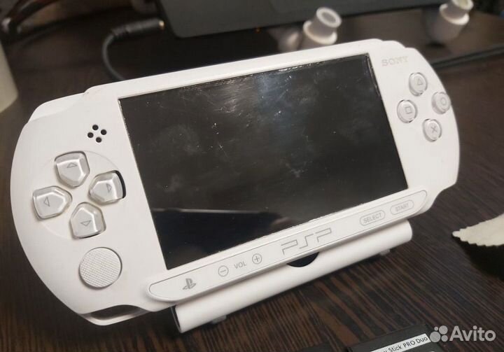 Sony PSP e 1008