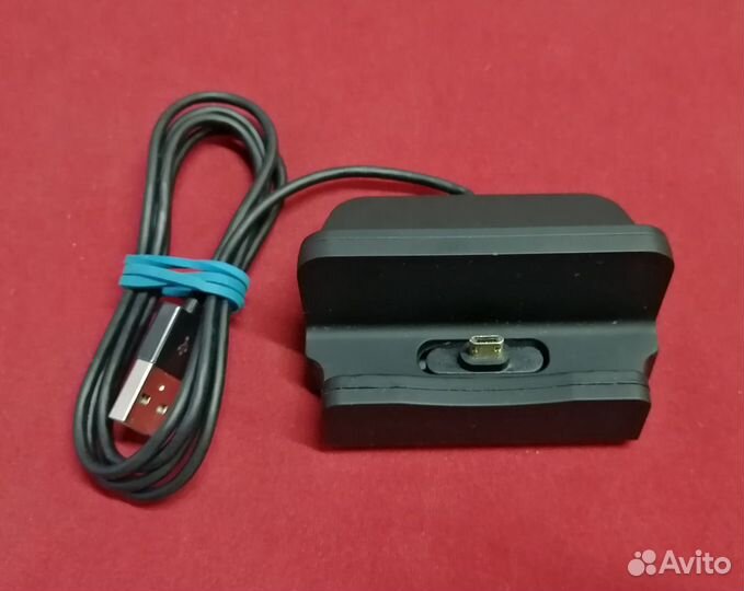 Док - станция micro USB для зарядки и обмена данны
