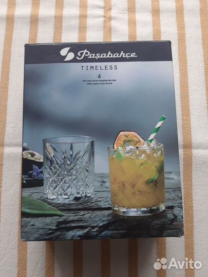 Набор стаканов в упаковке