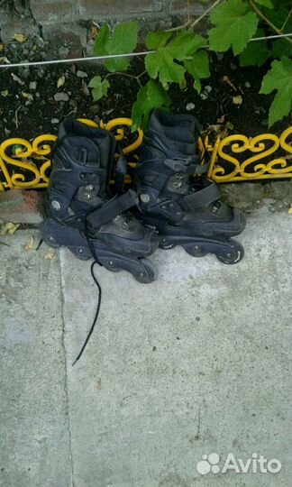 Роликовые коньки