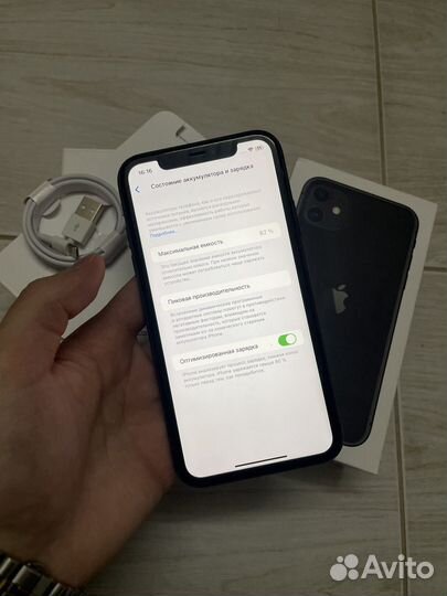 iPhone 11, 64 ГБ
