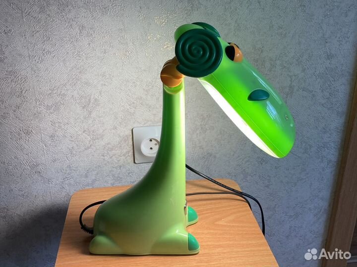 Лампа настольная