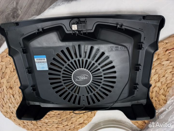 Подставка с охлаждением для ноутбука