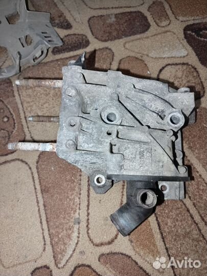 Блок помпы Peugeot