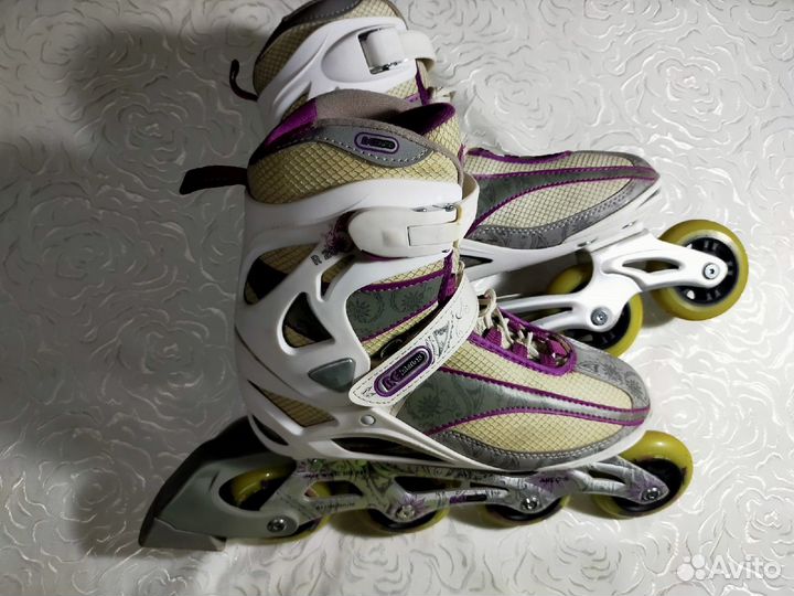 Роликовые коньки