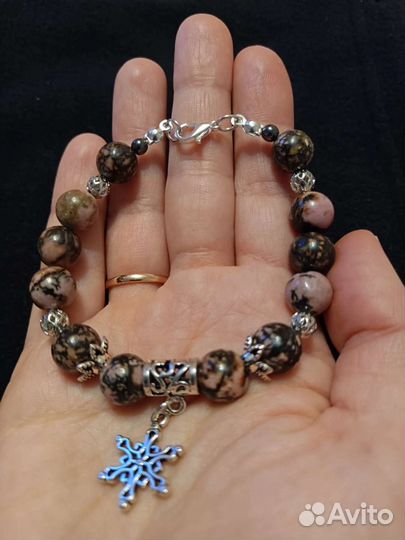 Браслет из родонита