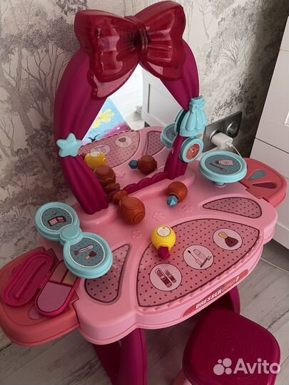 Детский туалетный столик для девочки